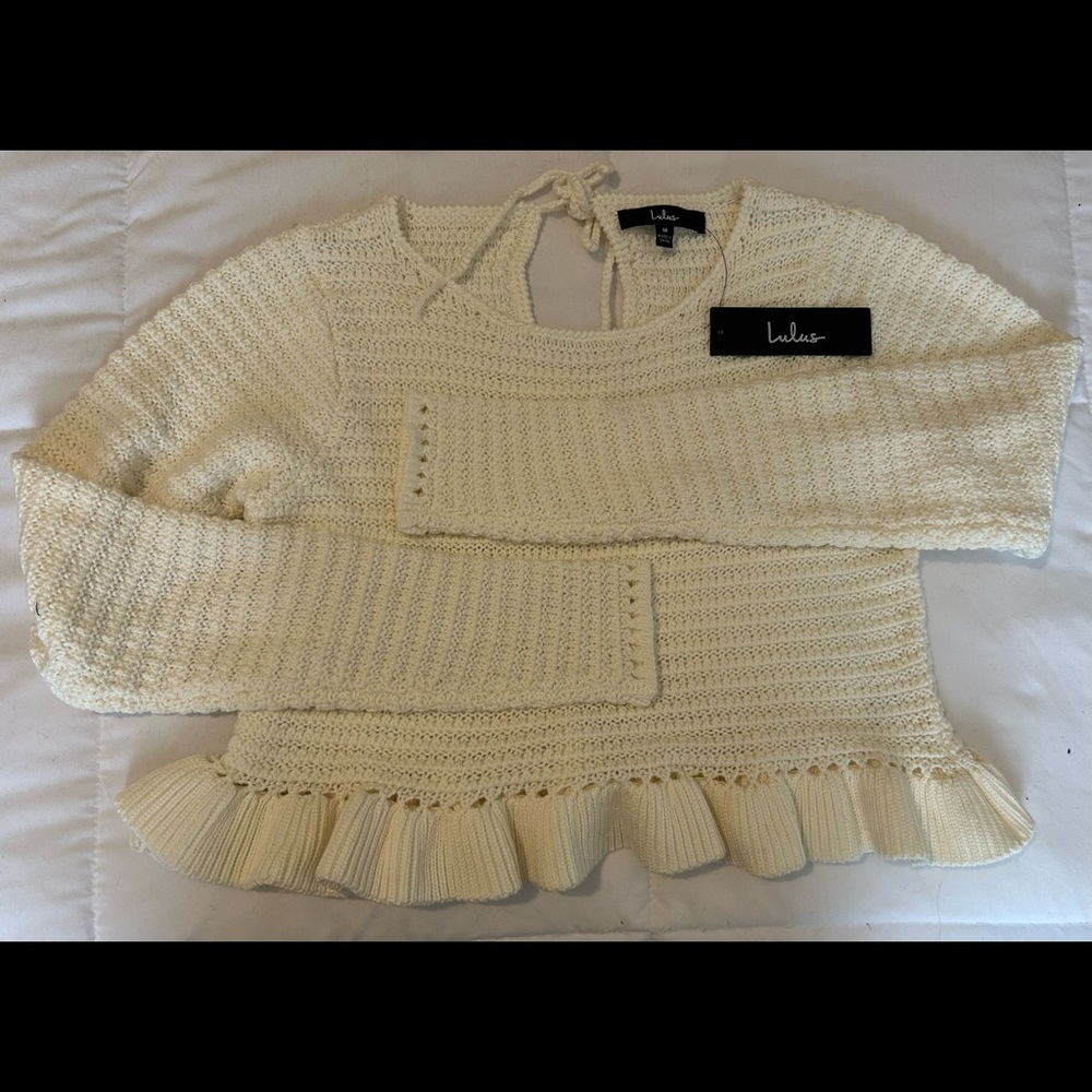 Lulu’s cropped long sleeve